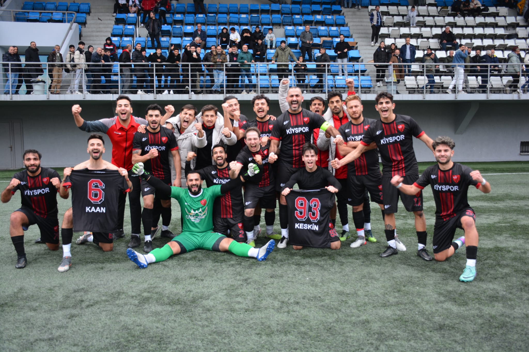 Küçükçekmece İdman Yurdu zirveyi bırakmadı