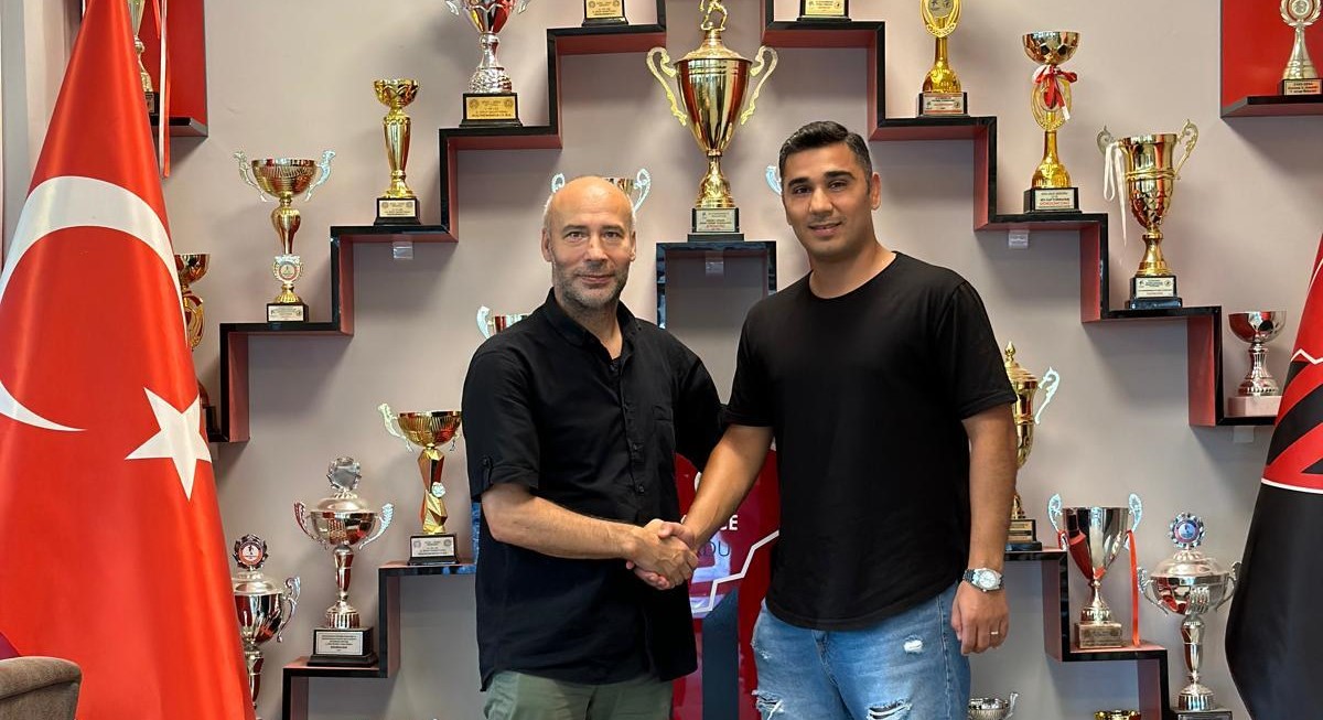 Bektaş Berk Küçükçekmece İdman Yurdu'nda