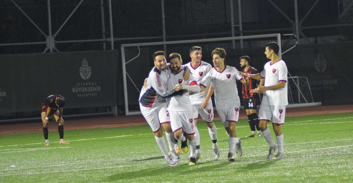 Kritik maçın galibi Küçükçekmece İdman Yurdu